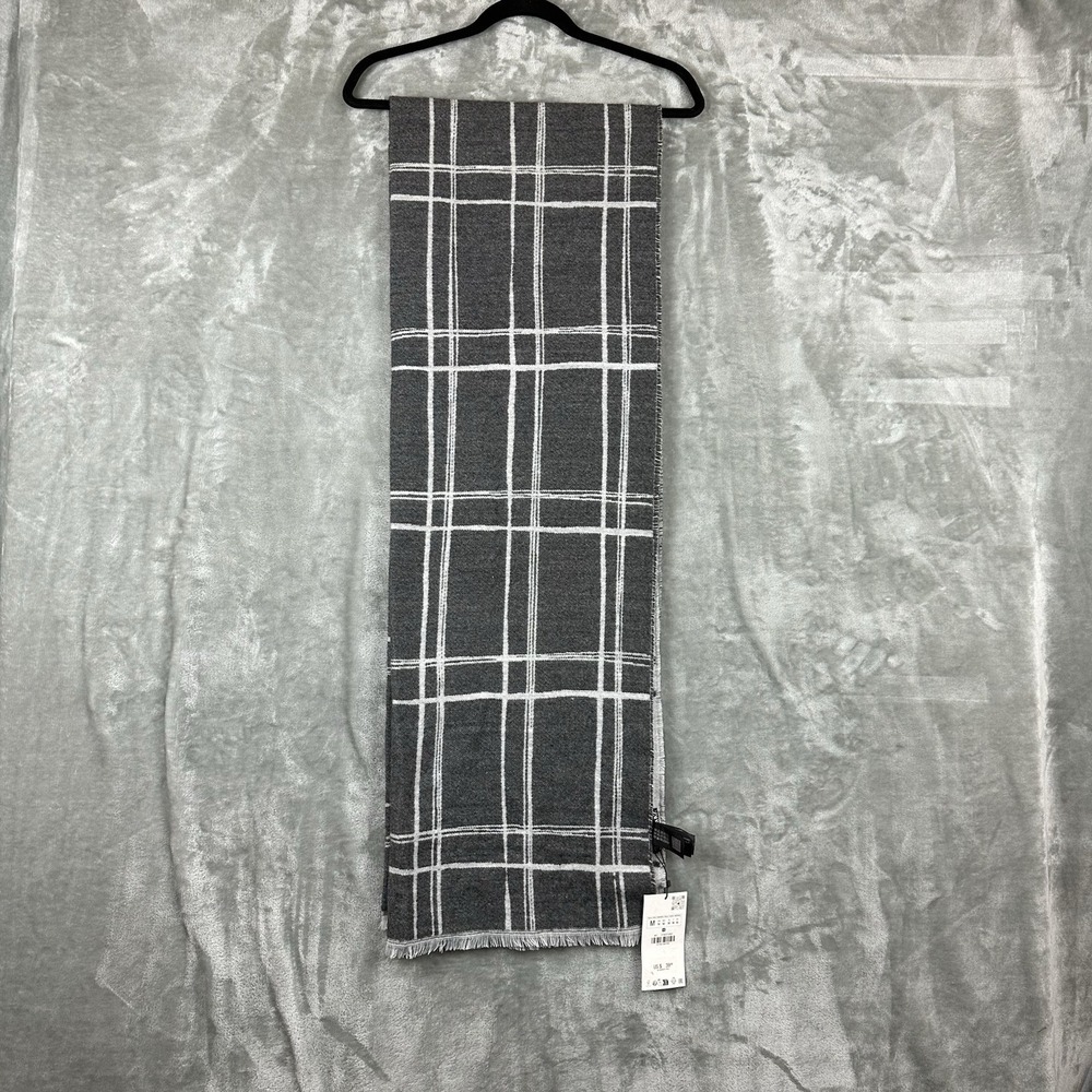 Zara Scarf Knit Charcoal Gray & White Large Plaid Pattern NEW
